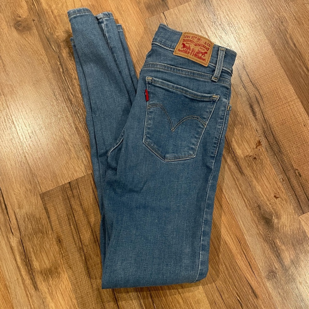 Levis skinny jeans